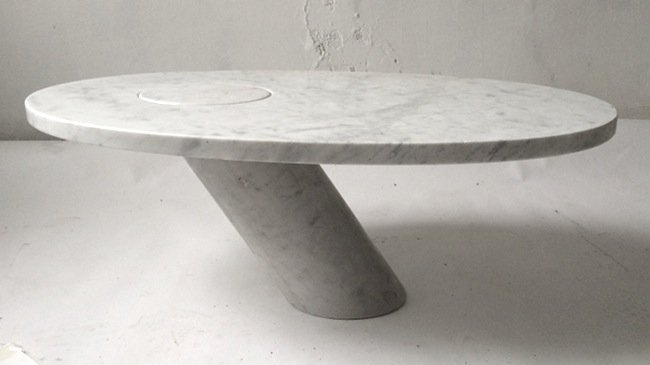 Angelo Mangiarotti coffee table, produced by Skipper, circa 1970. Estimate: €1,500-€2,000. Nova Ars image