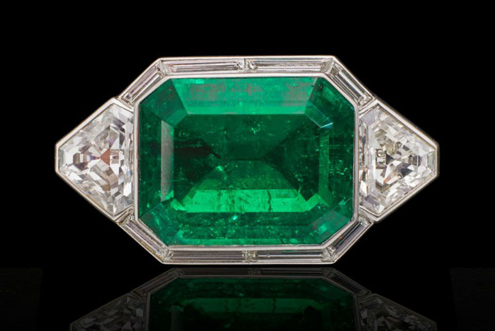 Unenhanced classic Columbian emerald and diamond ring, approximately 29 carats. Price realized: $1,030,000. Rago Arts and Auction Center image