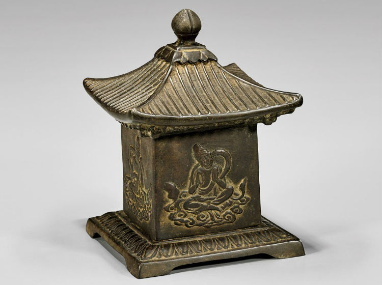 Antique Korean, Joseon Dynasty, Buddhist reliquary Sarira casket, 8 1/4 high. Estimate: $2,000-$3,000. I.M. Chait Gallery/Auctioneers image