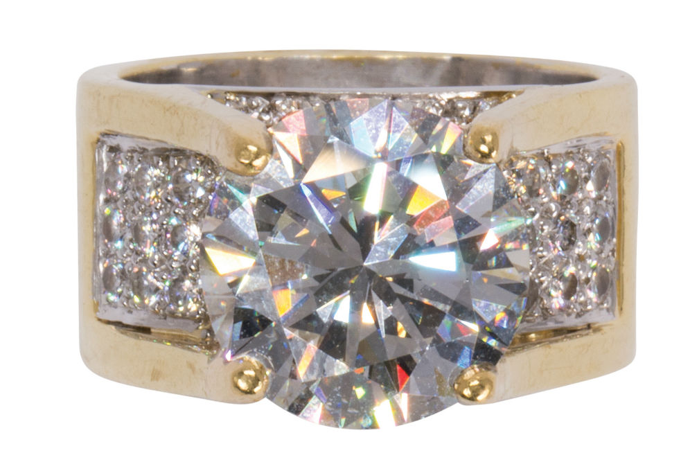 Topping the jewelry category and sale overall was this diamond and 18K two-tone ring. Expected to sell for $14,000–$18,000, this stunning ring skyrocketed to $72,600. Clars Auction Gallery image