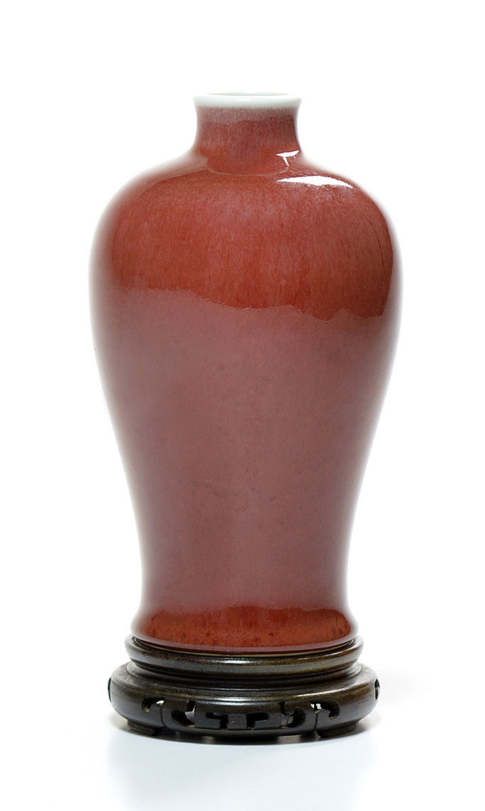 Fine Chinese Langyao vase. Kaminski Auctions image