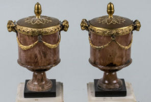 LiveAuctioneers bidder wins sale-topping agate urns at Capo Auction