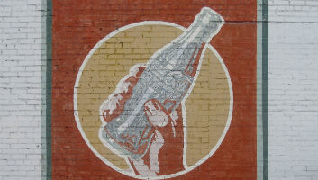 Giant Coca-Cola bottles to mark Terre Haute origin