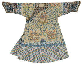 Gallery Report: Chinese Imperial dragon robe sells for $132K