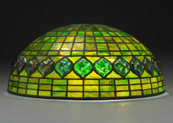 Heritage Auctions showcases Tiffany Studios, Lalique glass May 14