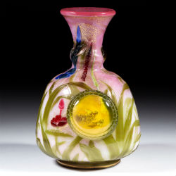 Thomas Webb vase tops $28K at Jeffrey S. Evans auction