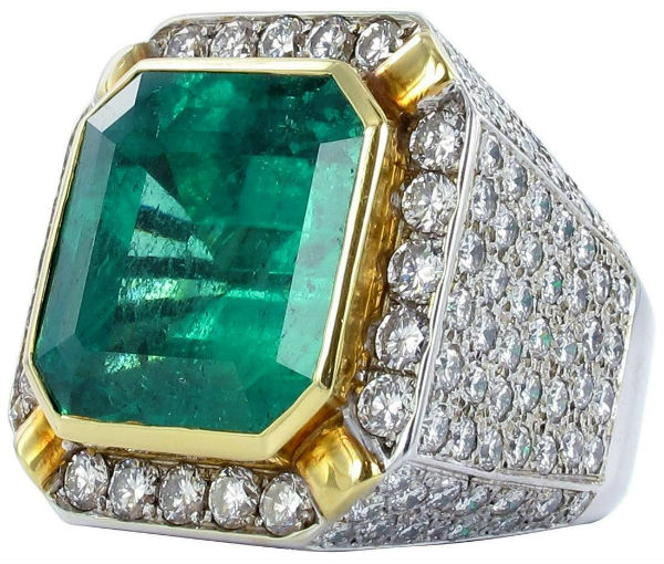 Luxury jewelry auction