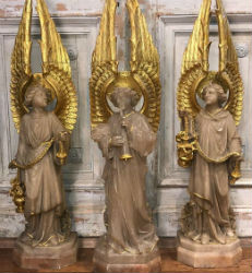 Trio of alabaster angels heralds $2M J. Garrett auction