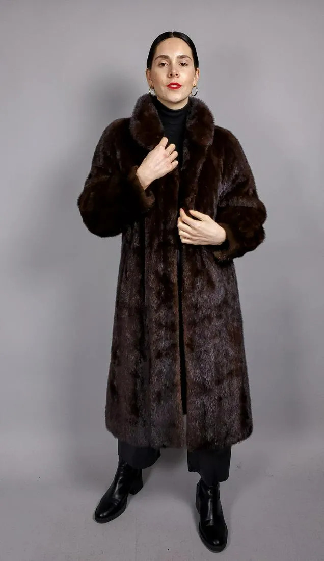 Bbrown Saga mink full-length fur coat, estimate $250-$300. Jasper52 image