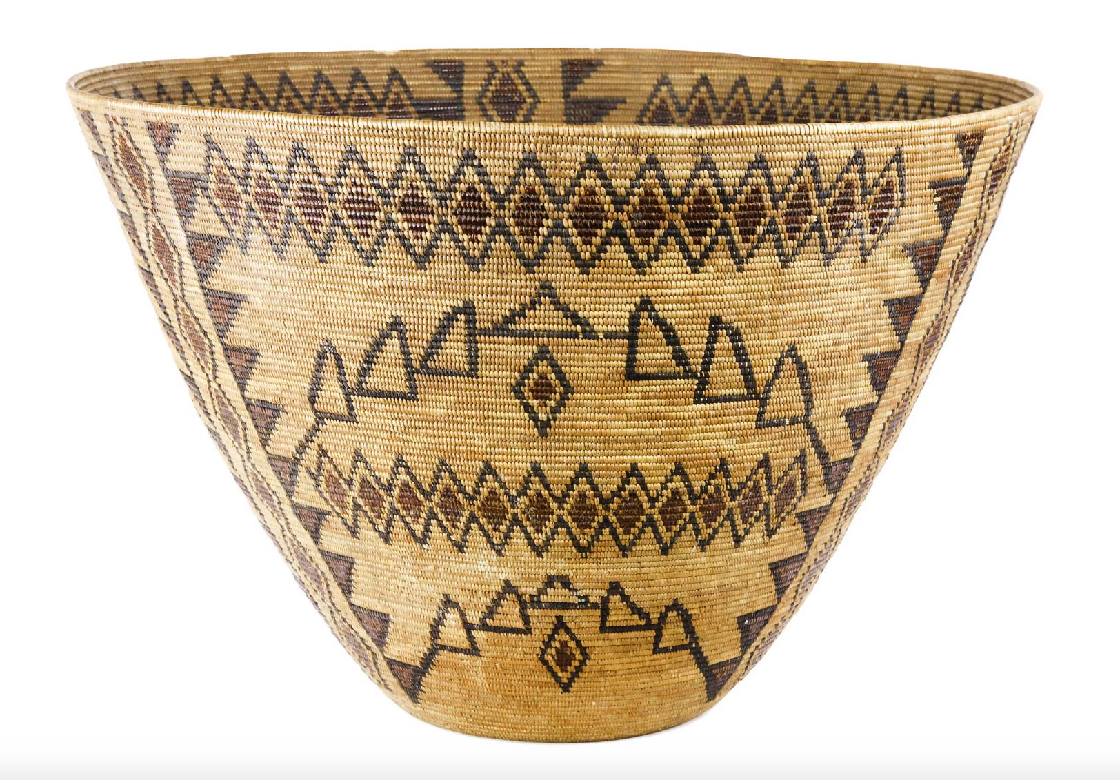 Yokuts polychrome decorated basket, estimate $10,000-12,000. Image courtesy Clars Auction Gallery