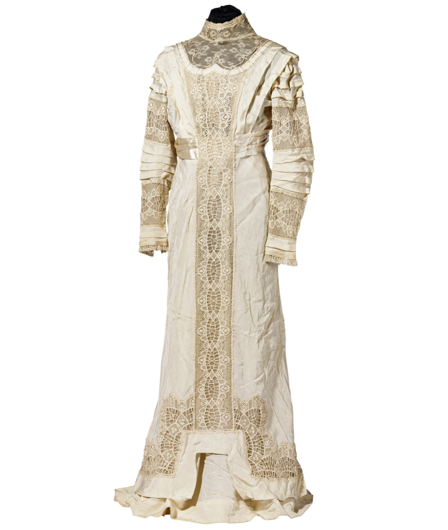 Summer dress in cream-colored silk chiffon, created circa 1880 for Empress Elisabeth of Austria, which sold for €37,500