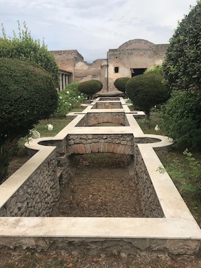 The Praeda di Giulia Felice was one of the first homes excavated in Pompeii, and serves as a key example of what is known as an urban villa, with several buildings incorporated into one complex. Green areas and water features are characteristic of these villas. Photo credit Andrea Valluzzo