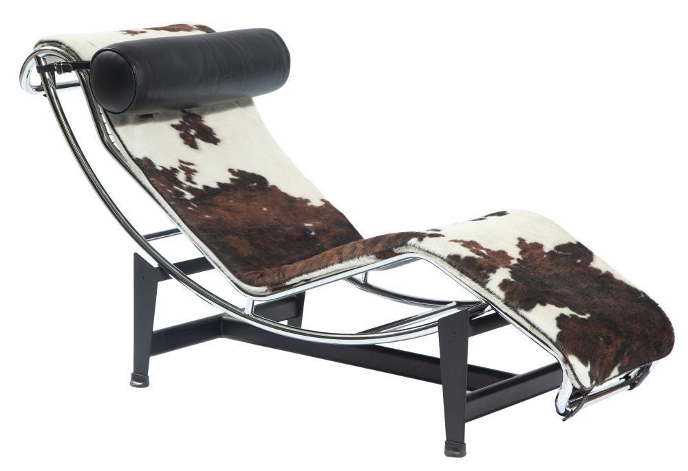 A contemporary version of the LC4 long chaise lounge earned $5,000 plus the buyer’s premium in June 2021 at Doyle New York. Image courtesy of Doyle New York and LiveAuctioneers.