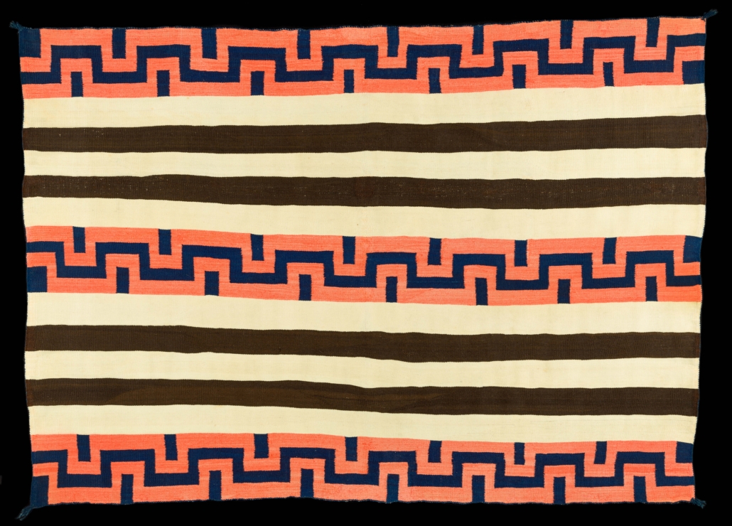 Chief’s Blanket, Navajo Nation, 1865-1870; Warp: native handspun wool, Weft: native handspun wool and raveled wool; gift of Rex and Pat Lucke, 2021.609.5. Photo credit: The Colonial Williamsburg Foundation