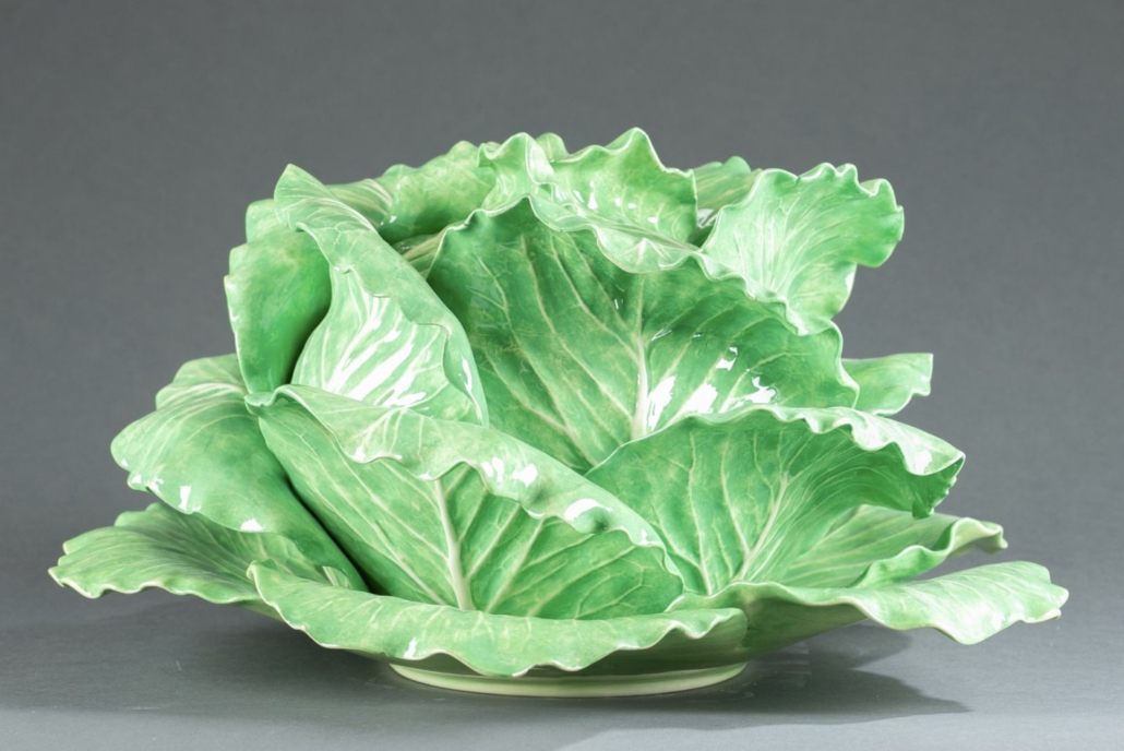 A September 1972 Dodie Thayer lettuce ware tureen with lid and underplate realized $4,750 plus the buyer’s premium in June 2021. Image courtesy of Quinn’s Auction Galleries and LiveAuctioneers