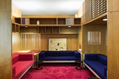 Image of the Sala Sottsass display, a faithful reconstruction of an interior of Casa Lana, a private Milan residence Ettore Sottsass designed in the mid-1960s. © Trienniale Milano. Photo credit Gianluca Di Ioia