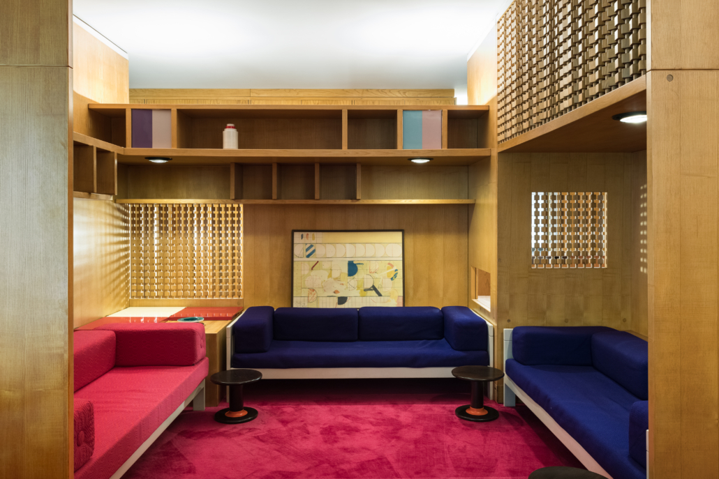 Interior shot of the Sala Sottsass display, a faithful reconstruction of Casa Lana, a private Milan residence Ettore Sottsass designed in the mid-1960s. © Trienniale Milano. Photo credit Gianluca Di Ioia