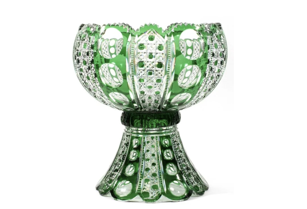 Detail shot of a circa-1900 Dorflinger Montrose pattern green-to-clear punch bowl set focusing on the matching bowl and base. The set achieved $110,000 plus the buyer’s premium in September 2014. Image courtesy of DuMouchelles and LiveAuctioneers