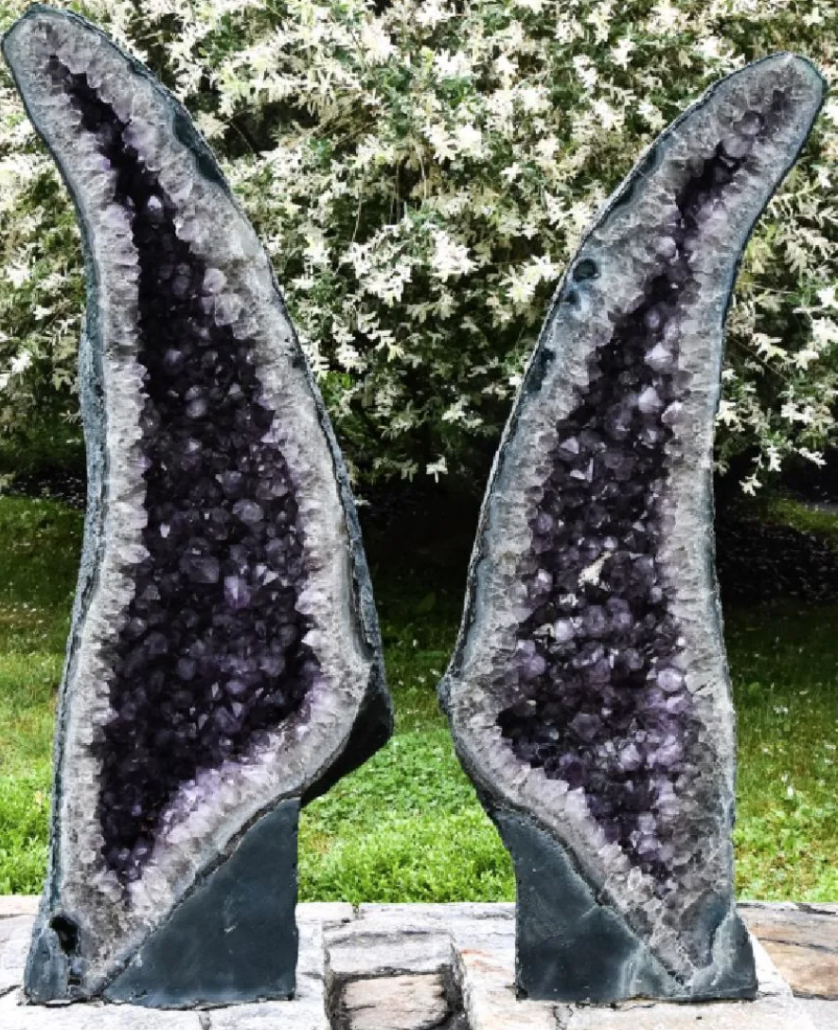 A pair of natural amethyst geodes, described as “angel wings” due to its shape, brought $5,500 plus the buyer’s premium in July 2019 at Greenwich Auction. Image courtesy of Greenwich Auction and LiveAuctioneers.