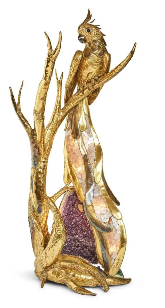 A brass and amethyst geode illuminated floor lamp attained $22,627 plus the buyer’s premium in January 2021 at Dreweatts Donnington Priory. Image courtesy of Dreweatts Donnington Priory and LiveAuctioneers.