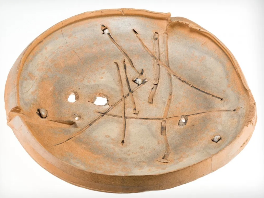 Voulkos was also known for his large chargers and plates, such as this pierced example that made $4,200 in October 2017 at Heritage Auctions. Image courtesy of Heritage Auctions and LiveAuctioneers.