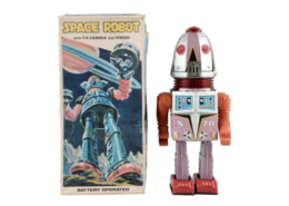 Known as the tulip head robot, this Japanese tin litho battery-op Space Robot X-70 made $3,000 plus the buyer’s premium in April 2017 at Dan Morphy Auctions. Image courtesy of Dan Morphy Auctions and LiveAuctioneers.