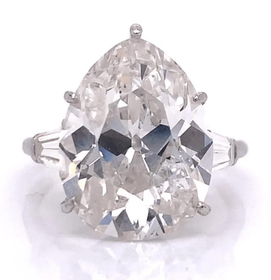 This 9.87-carat pear-shaped Harry Winston diamond ring achieved $240,000 plus the buyer’s premium in January 2022. Image courtesy of Joshua Kodner and LiveAuctioneers.