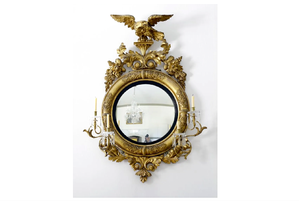 This circa 1810-1820 girandole mirror with four candle arms decorated with hanging crystals achieved $4,500 plus the buyer’s premium in November 2017. Image courtesy of Ahlers & Ogletree Auction Gallery and LiveAuctioneers.