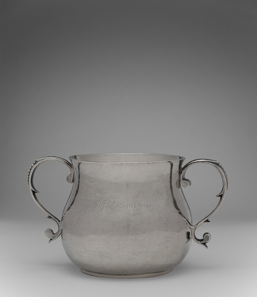 Edward Winslow, American (Boston, 1669-1753), caudle cup, 1707. American silver, 20.3cm (8in.), 396.9 g. Harvard Art Museums/Fogg Museum, the Pollack collection, gift of Daniel A. Pollack AB ’60 and Susan F. Pollack AB ’64, 2020.203 