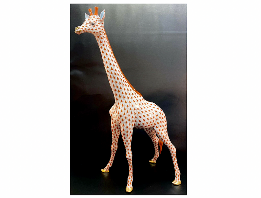 Herend extra-large Giraffe in the rust fishnet pattern, est. $3,000-$6,000