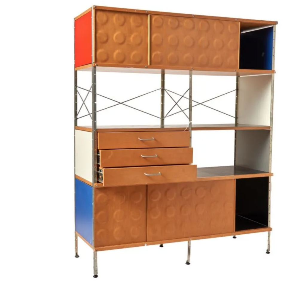 Mid-century Modern was well represented in the February debut auction. A Modernica bookcase for Herman Miller by Charles and Ray Eames, earned $1,000 plus the buyer’s premium. Image courtesy of La Belle Epoque Auction Gallery and LiveAuctioneers.