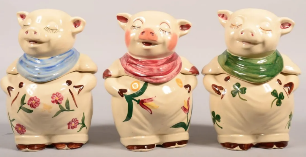 A set of three Smiley pig cookie jars by Shawnee earned $400 plus the buyer’s premium in November 2013. Image courtesy of Conestoga Auction Company, a Division of Hess Auction Group and LiveAuctioneers.
