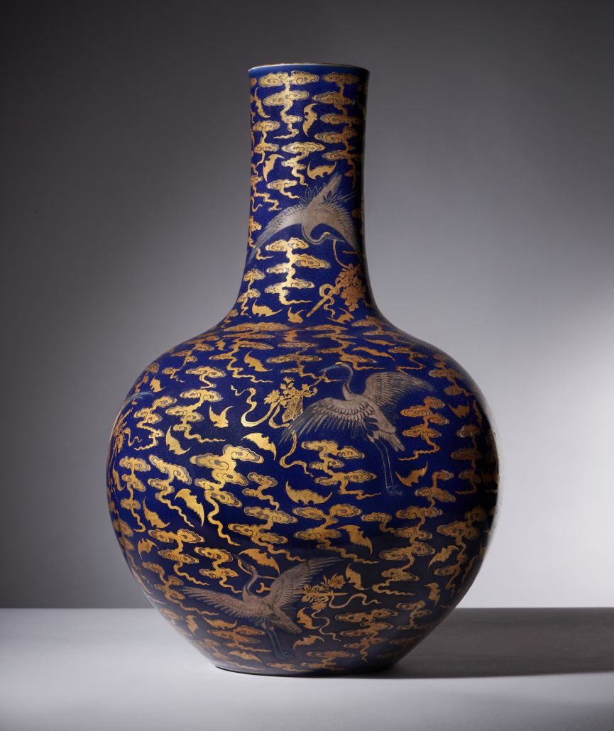 The Chinese name for the shape of the vase is ‘Tianqiuping,’ which translates to ‘heavenly globe vase.’