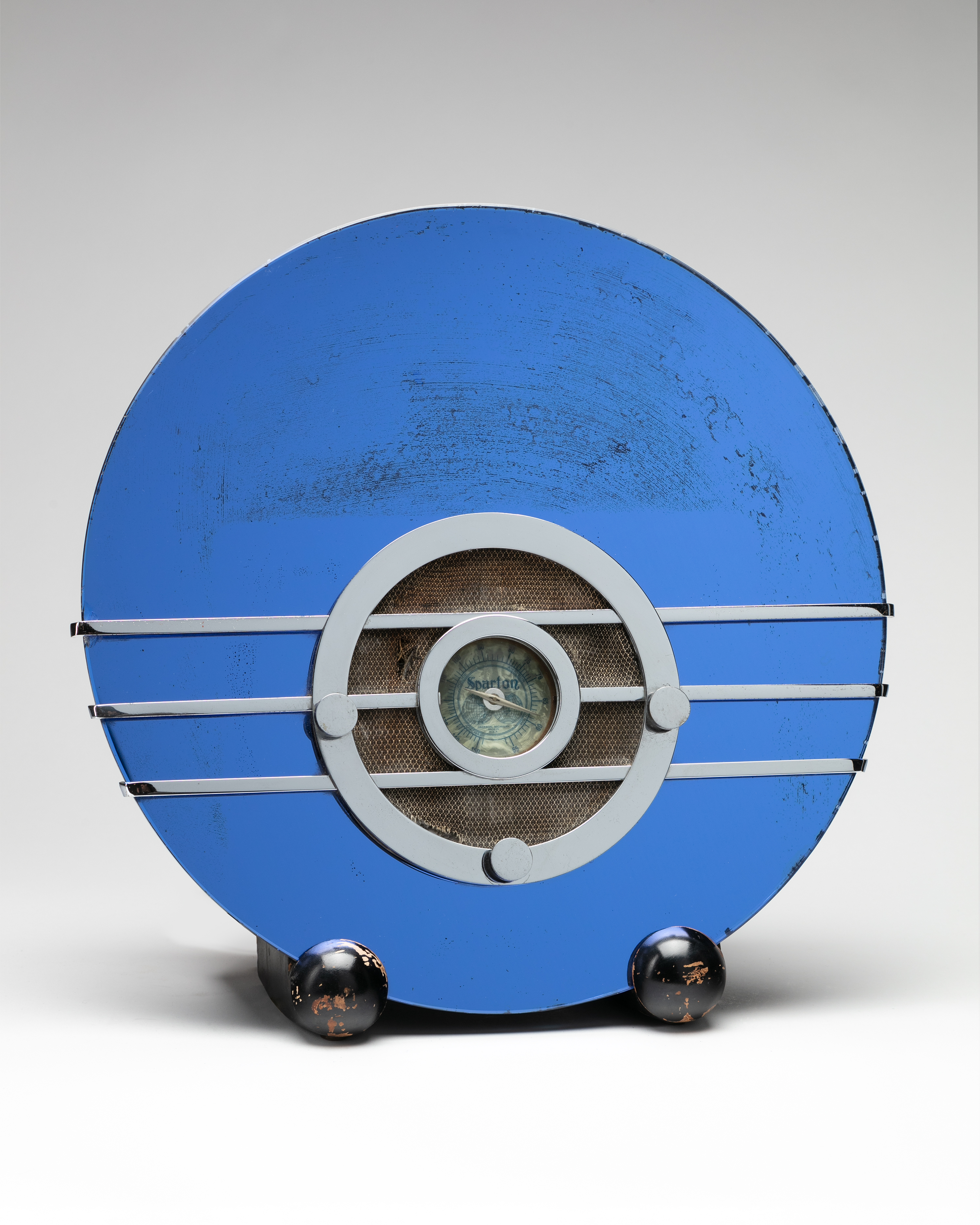 Sparton Bluebird radio (Model 566), 1934, wood, glass and metal. Walter Dorwin Teague, designer, American, 1883-1960. Sparks-Withington Company, manufacturer, Jackson, Michigan, founded 1900. 14 3/4 by 14 5/8 by 6in. Collection Kirkland Museum of Fine & Decorative Art, Denver, 2004.1850. Courtesy of Kirkland Museum of Fine & Decorative Art, Denver. Photo by Wes Magyar