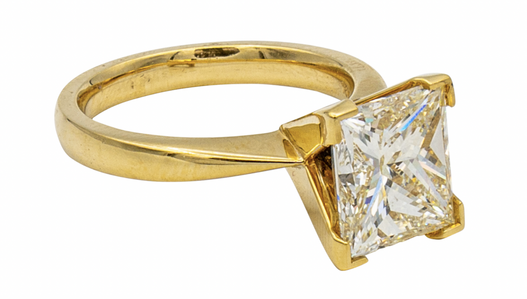 18K gold custom-made diamond solitaire engagement ring, est. CA$35,000-$45,000