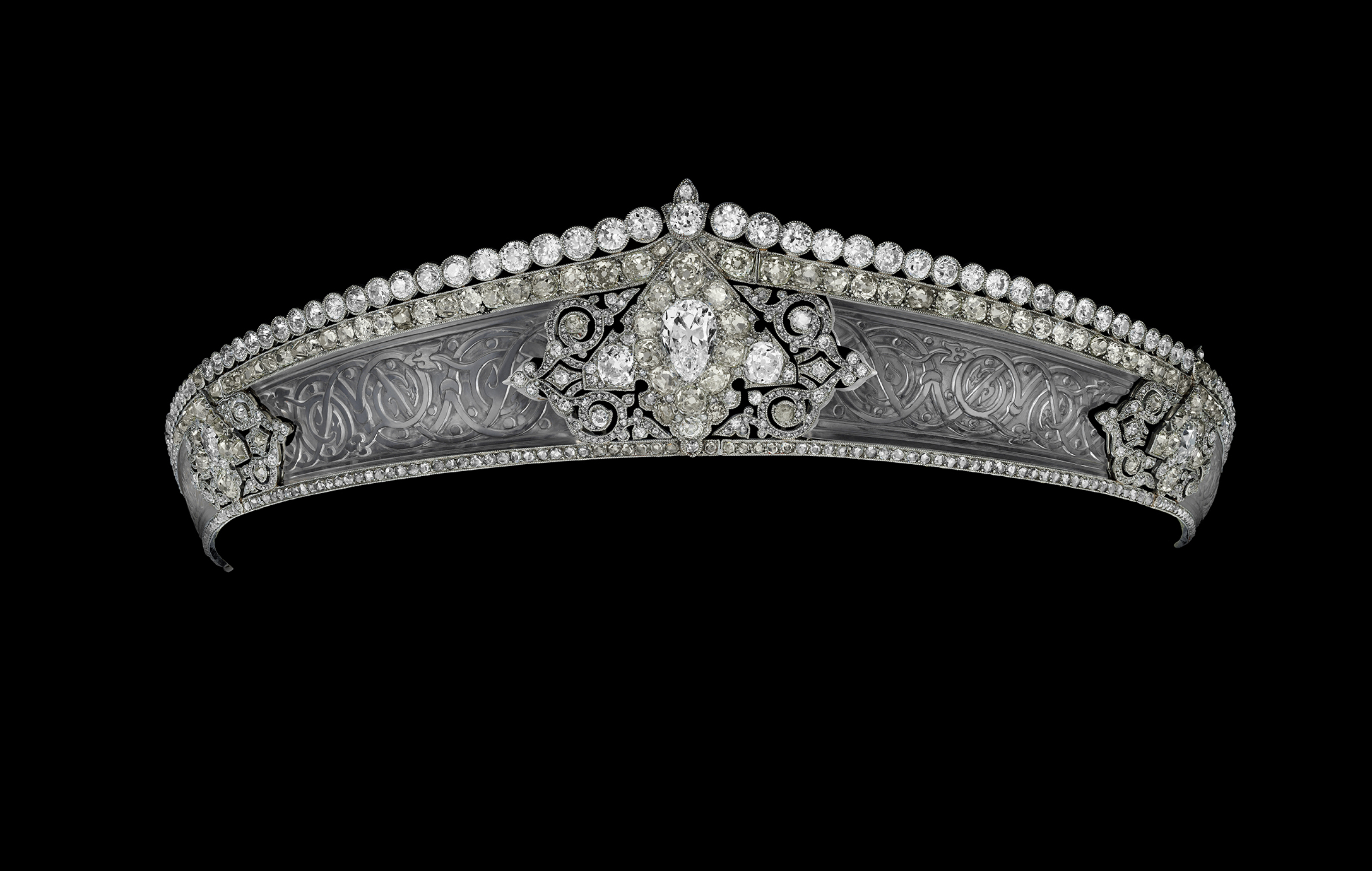 Tiara, Cartier Paris, special order, 1912. Platinum, round old- and rose-cut diamonds, pear-shaped diamonds, carved rock crystal, millegrain setting. Cartier Collection. Marian Gerard, Cartier Collection © Cartier 
