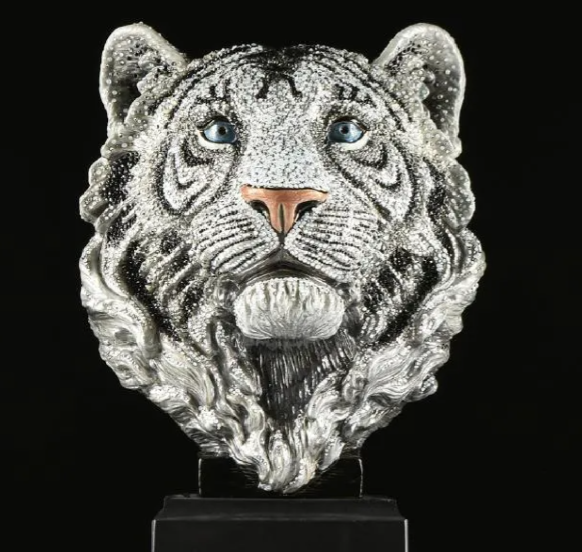 A jeweled aluminum bust of a tiger, enameled and covered with more than 10,000 Swarovski crystals, made $5,000 plus the buyer’s premium in May 2019. Image courtesy of Simpson Galleries, LLC and LiveAuctioneers.