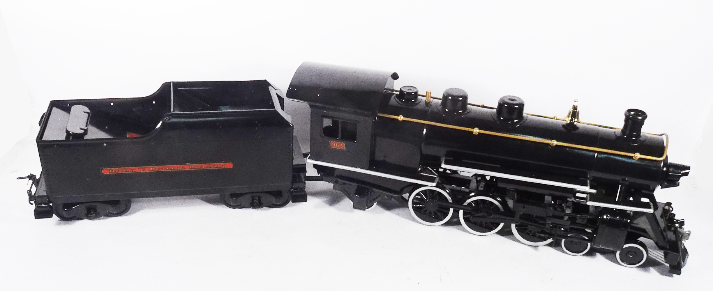 1990s motorized T-Reproduction of Buddy L steam engine and tender, accompanied by what appear to be original boxes. Complete and like new condition. Est. $500-$1,000. Image courtesy of Stephenson’s Auction