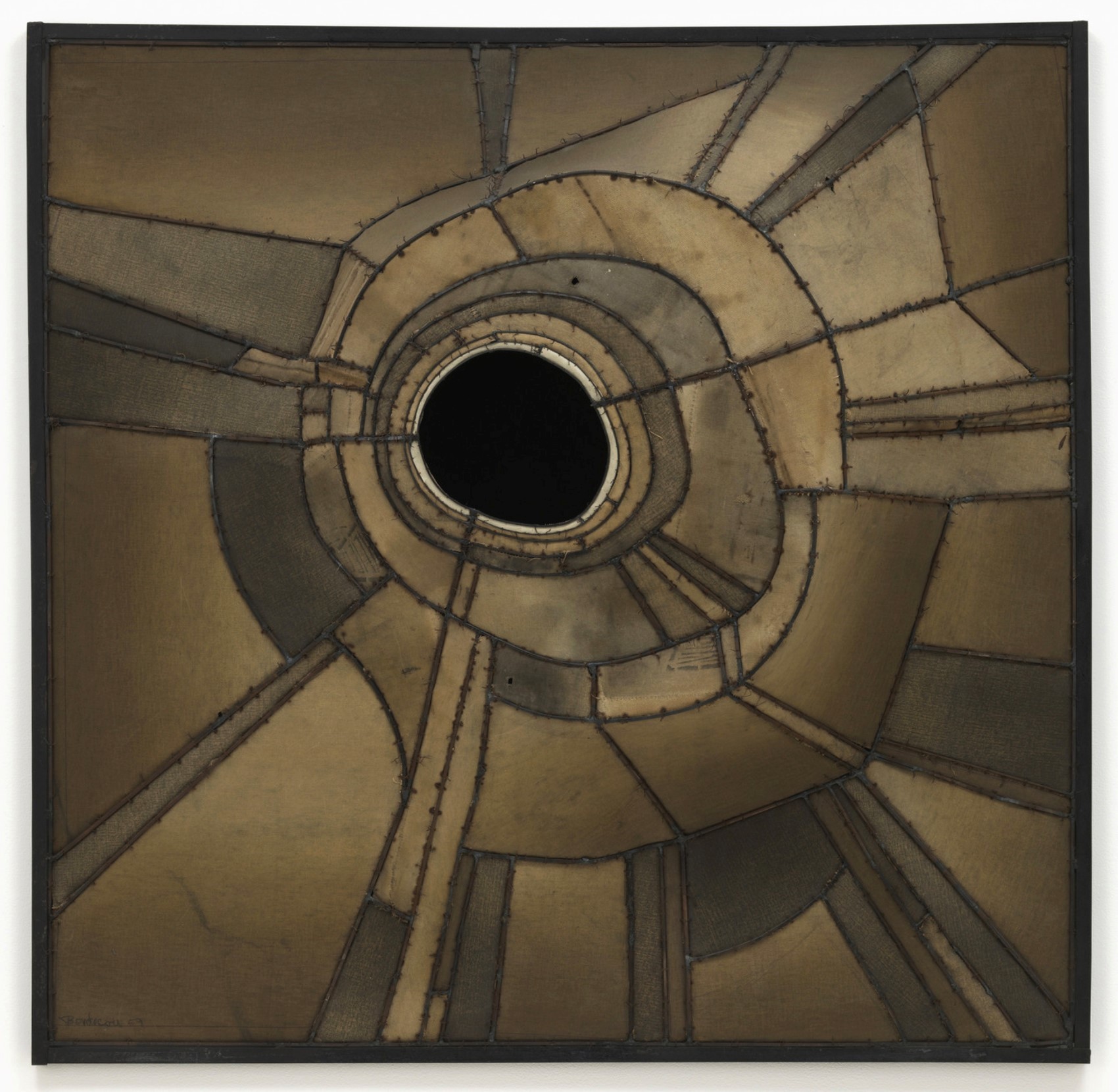 Lee Bontecou, ‘Untitled,’ 1959. Welded steel, canvas, black fabric, soot, and wire, 58 1/8 by 58 1/2 by 17 3⁄8in. (147.5 by 148.5 by 44cm). The Museum of Modern Art, New York, NY. Gift of Mr. and Mrs. Arnold H. Maremont (2.1960). © Lee Bontecou 