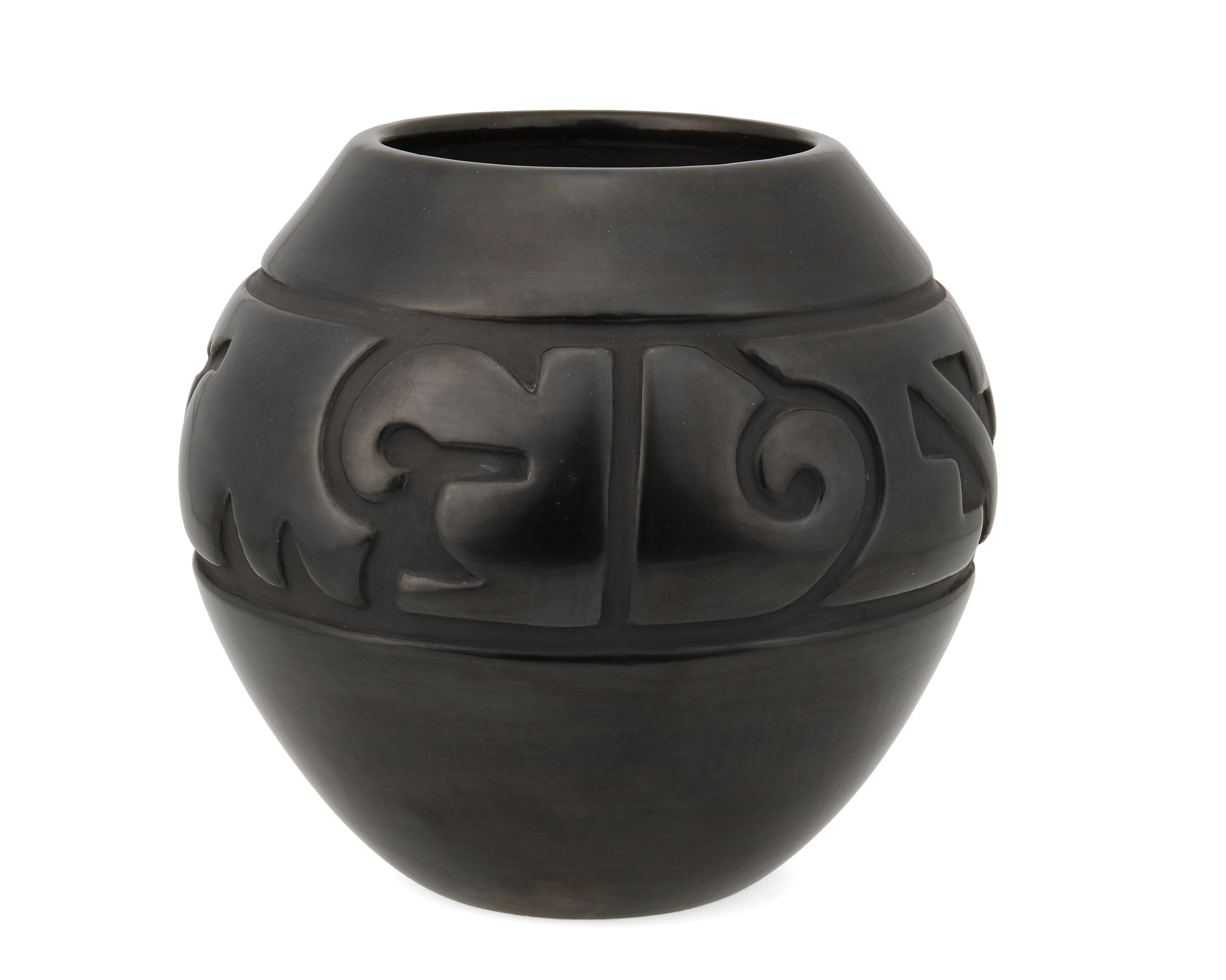 LuAnn Tafoya blackware pot, est. $800-$1,200 
