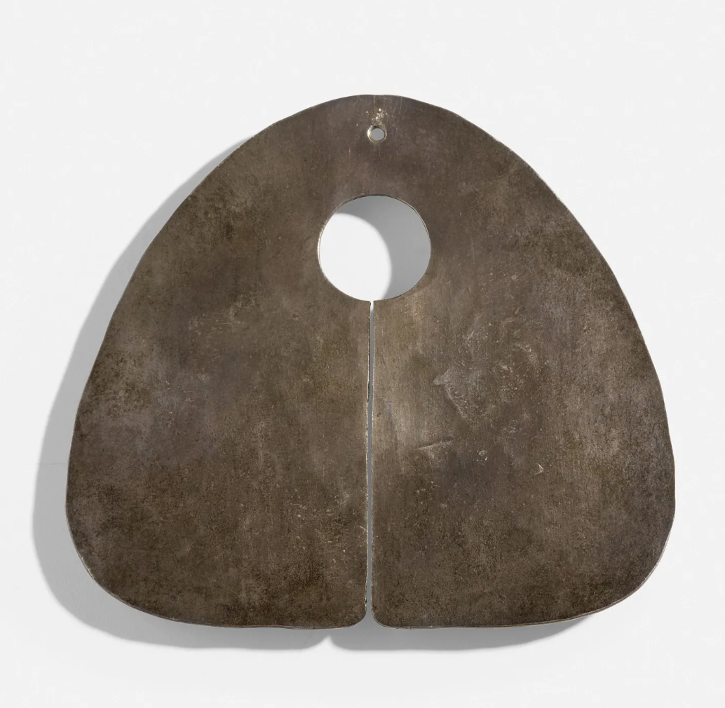 A circa-1975 Harry Bertoia Gong pendant in hand-hammered silver brought $17,000 plus the buyer’s premium in April 2022. Image courtesy of Rago Arts and Auction Center and LiveAuctioneers.