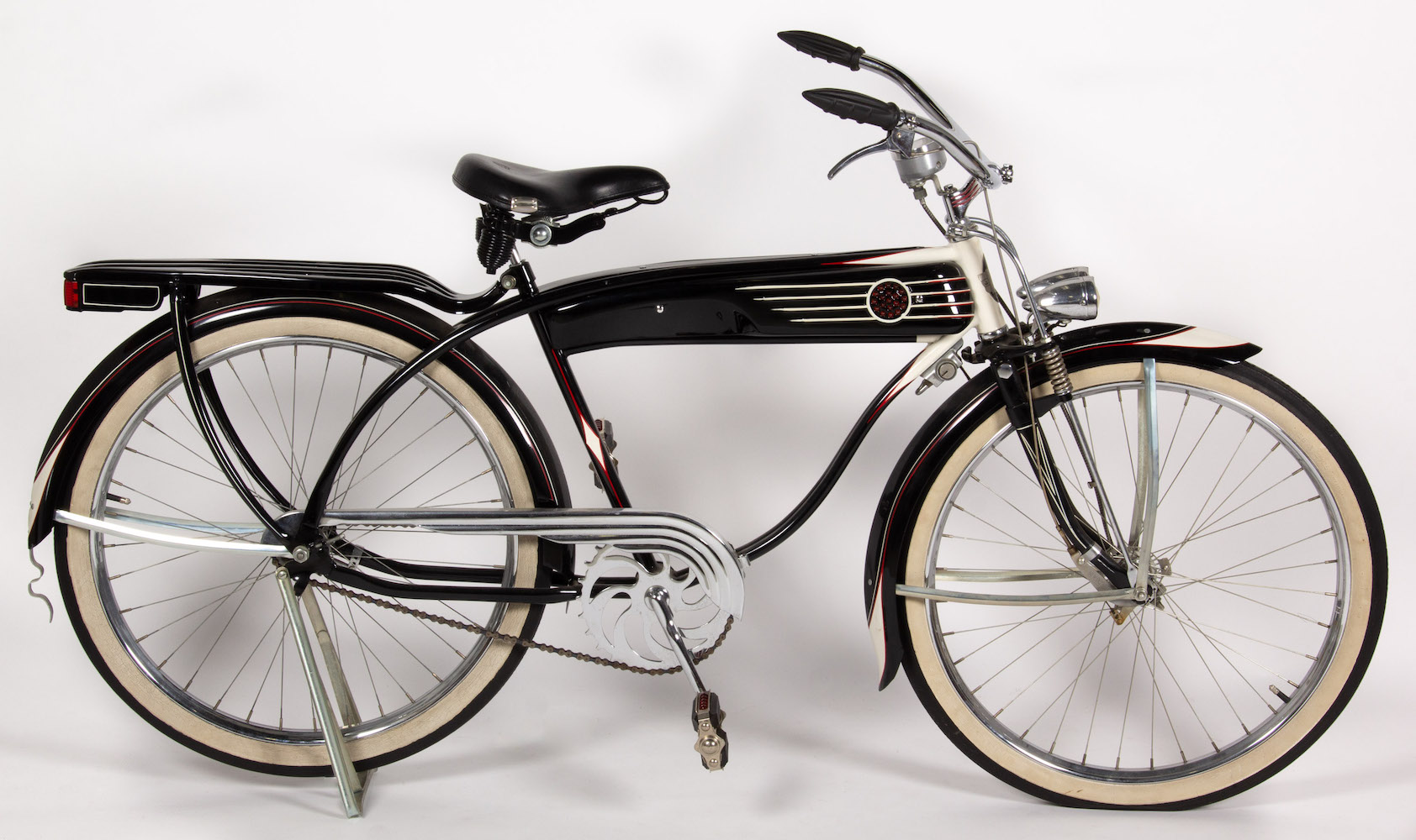 1939 Hawthorne Zep men’s deluxe bicycle, est. $3,000-$5,000