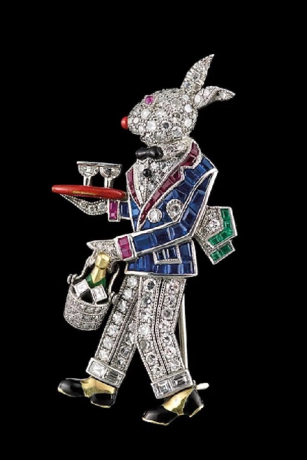 This Raymond Yard platinum Rabbit Waiter brooch earned $36,000 plus the buyer’s premium in March 2017. Image courtesy of New Orleans Auction Galleries and LiveAuctioneers.
