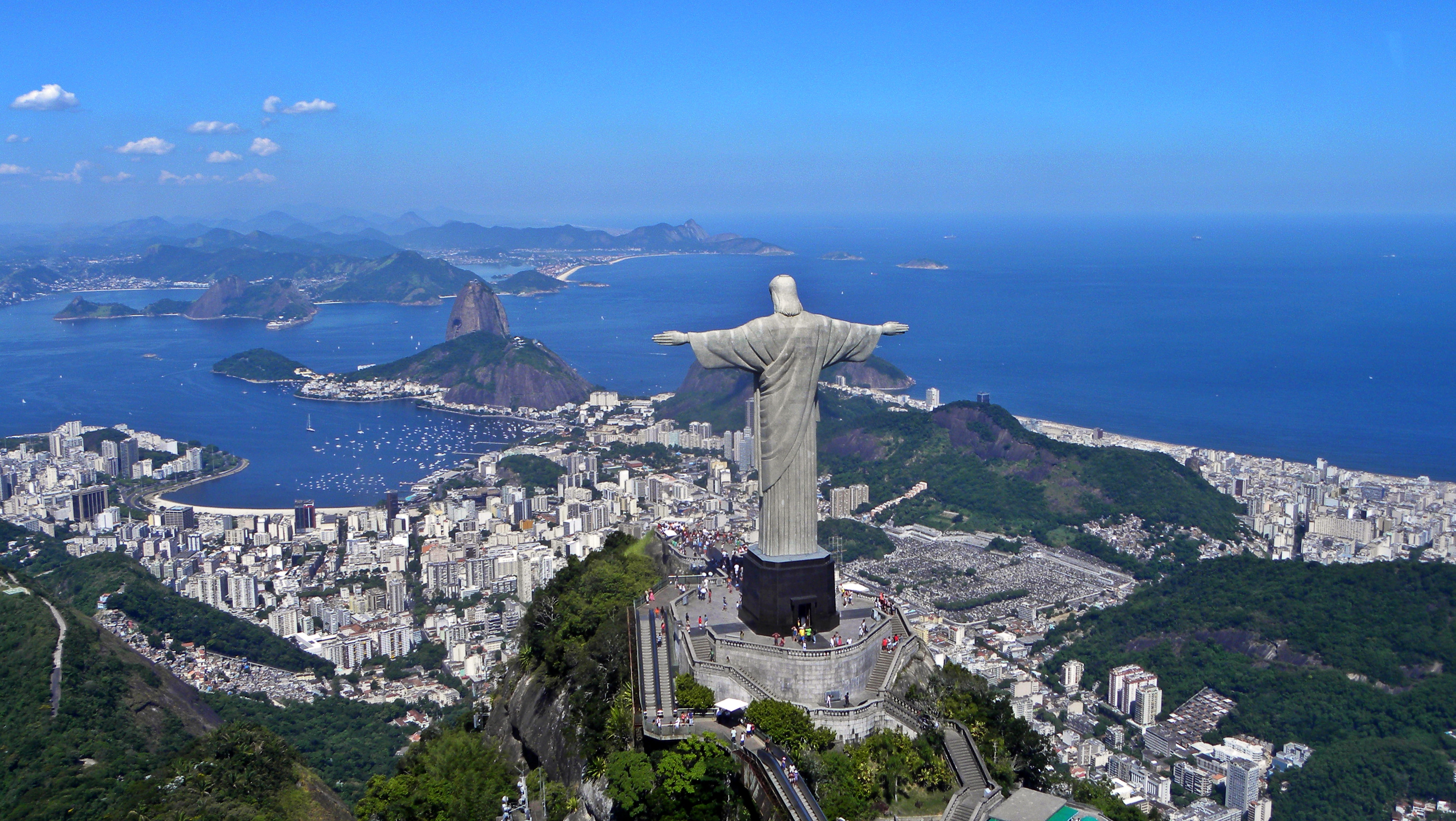 The Christ the Redeemer statue atop Mount Corcovado in Rio de Janeiro, photographed in February 2010. Police in Rio seek the arrest of six people accused of involvement in the theft of 16 artworks worth more than $139 million, taken from the widow of an art dealer-collector. Image courtesy of Wikimedia Commons, photo credit Artyominc. Shared under the Creative Commons Attribution Share-Alike 3.0 Unported license.