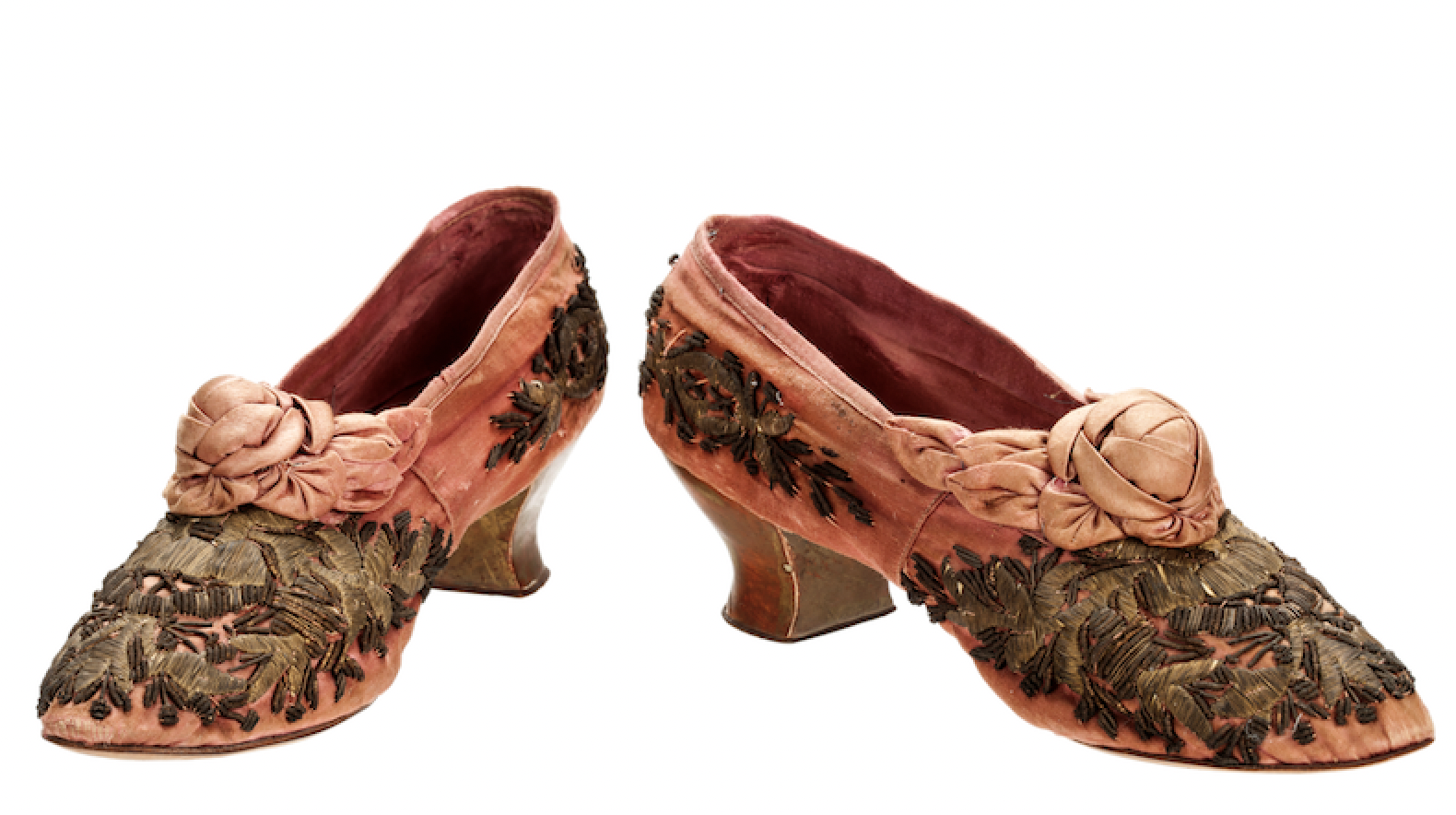 Unidentified maker, boudoir shoes, 1867, Paris, France. Silk, embroidery, metallic thread. Stuart Weitzman Collection, no. 101. Photo credit: Glenn Castellano, New-York Historical Society