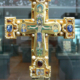The Welfenkreuz Vorderseite, a cross from the Guelph Treasure, photographed on display at the Kunstgewerbemuseum in Berlin in 2009. A U.S. court ruled it does not have jurisdiction to hear a lawsuit regarding the ownership of the Guelph Treasure, which was sold in 1935 by Jewish art dealers; their heirs claim the transaction was forced by pressure from the Nazi regime. Image courtesy of Wikimedia Commons, photo credit User:FA2010, who released the work into the public domain.