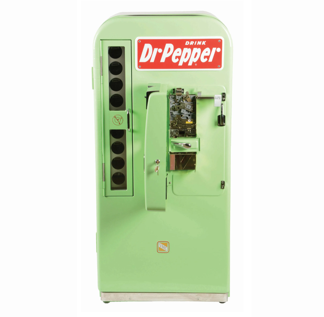 This 10¢ VMC model 81 Dr Pepper vending machine, which was professionally restored, brought $4,500 plus the buyer’s premium in November 2019. Image courtesy of Dan Morphy Auctions and LiveAuctioneers.