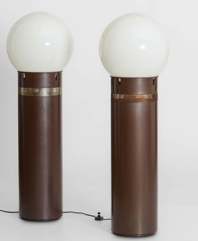 A pair of tall floor lamps by Gae Aulenti, dating to 1969, sold for $12,260 plus the buyer’s premium in May 2021. Image courtesy of Cambi Casa D’Aste and LiveAuctioneers.
