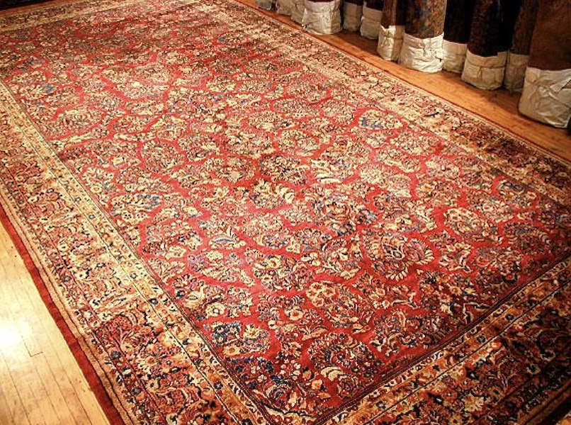 Circa-1930 Sarouk carpet, estimated at $12,000-$16,000