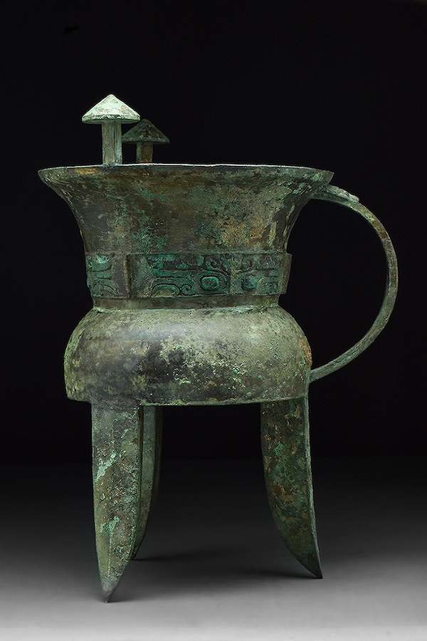 Chinese Shang Dynasty bronze tripod vessel (ding), circa 1300-1200 BC, comparable to example in 1998 reference ‘Shang Ritual Bronzes in the National Palace Museum Collection, Taipei.’ XRF analysis by independent Belgian laboratory. Size: 290mm (11.4in) high. Provenance: Somerset, England private collection formed pre-2000 on the UK/European art markets. Estimate: £4,500-£9,000 ($5,227-$10,454). Image provided by Apollo Art Auctions, London